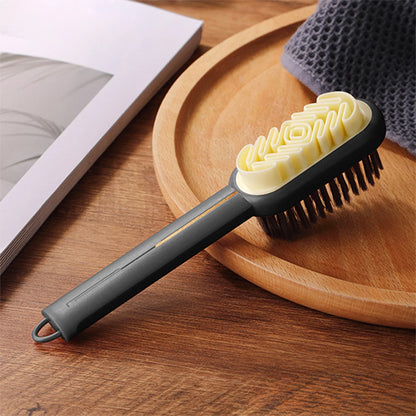 brosse du nettoyage de la salle de bain